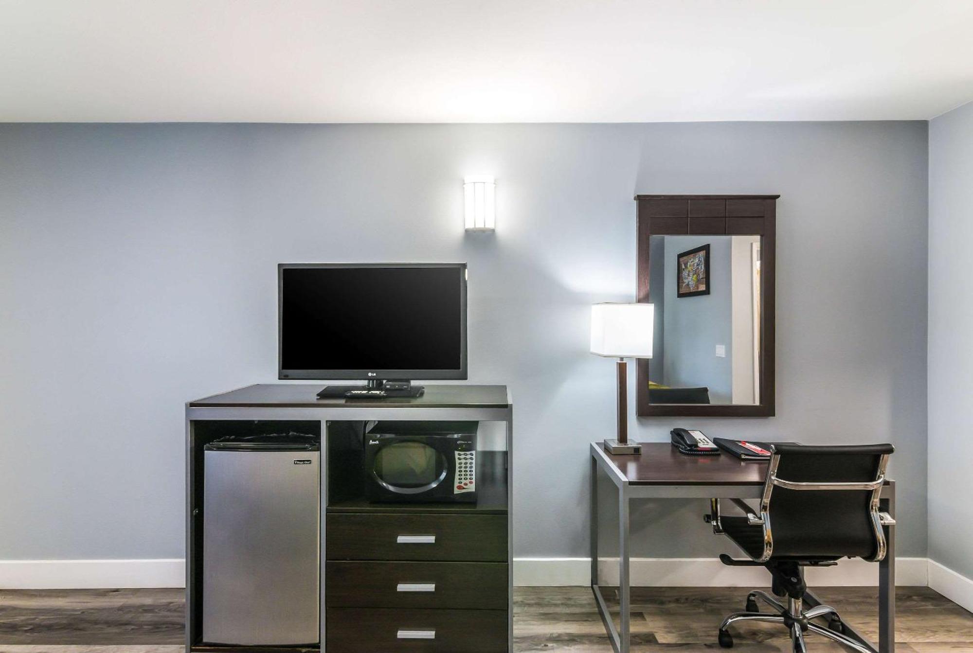Econo Lodge Hesperia - Victorville I-15 Kültér fotó