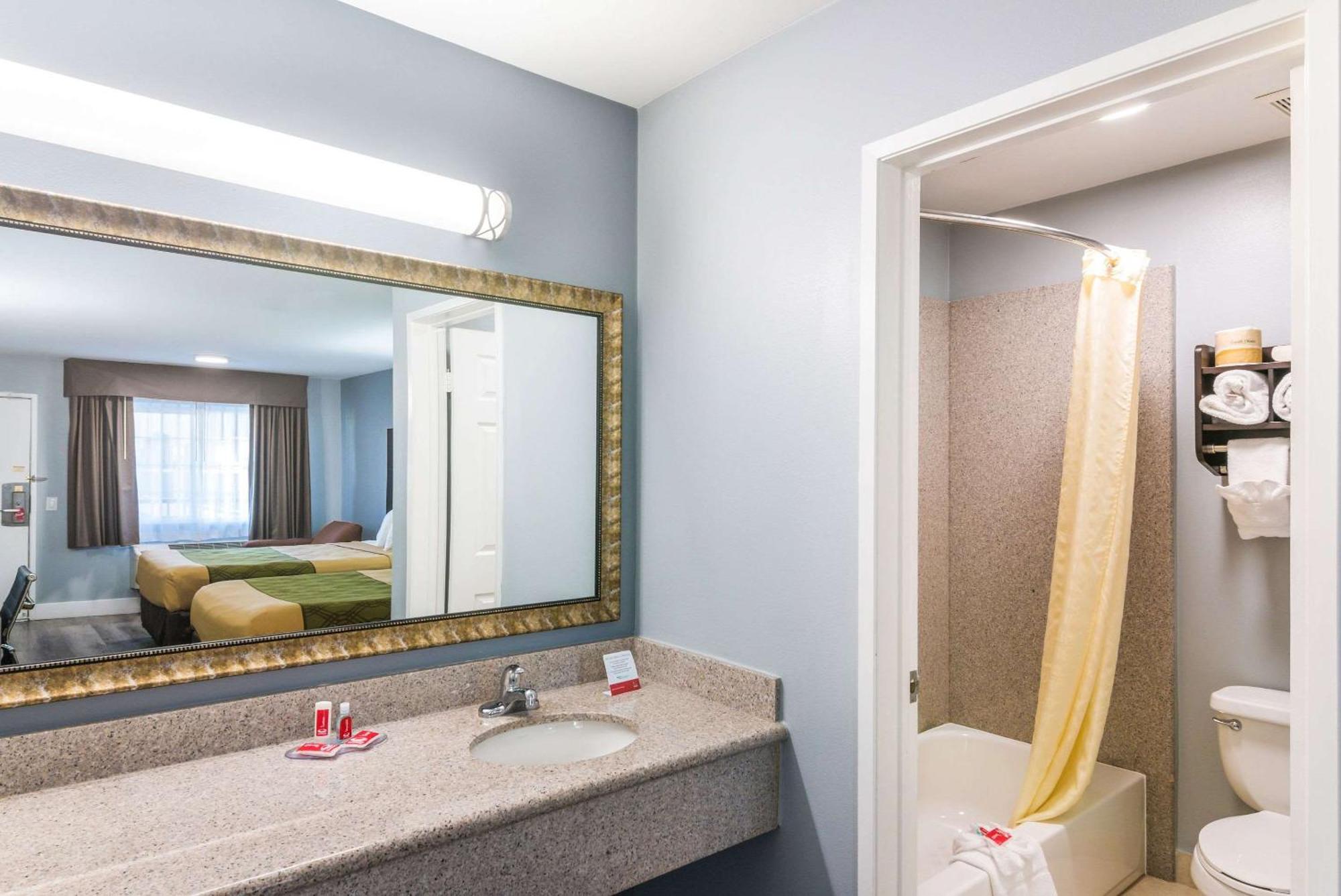 Econo Lodge Hesperia - Victorville I-15 Kültér fotó