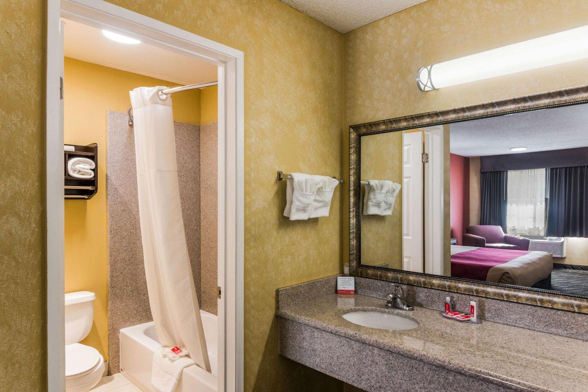 Econo Lodge Hesperia - Victorville I-15 Kültér fotó