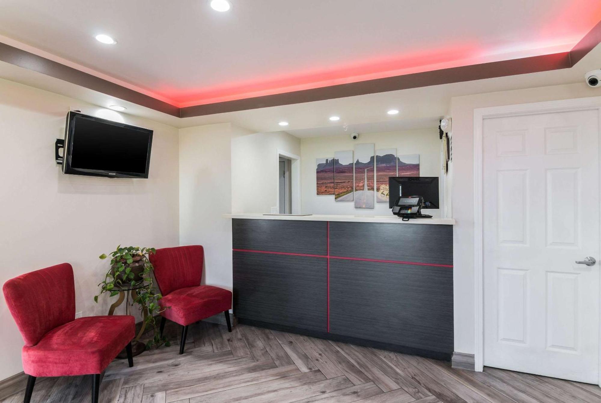 Econo Lodge Hesperia - Victorville I-15 Kültér fotó