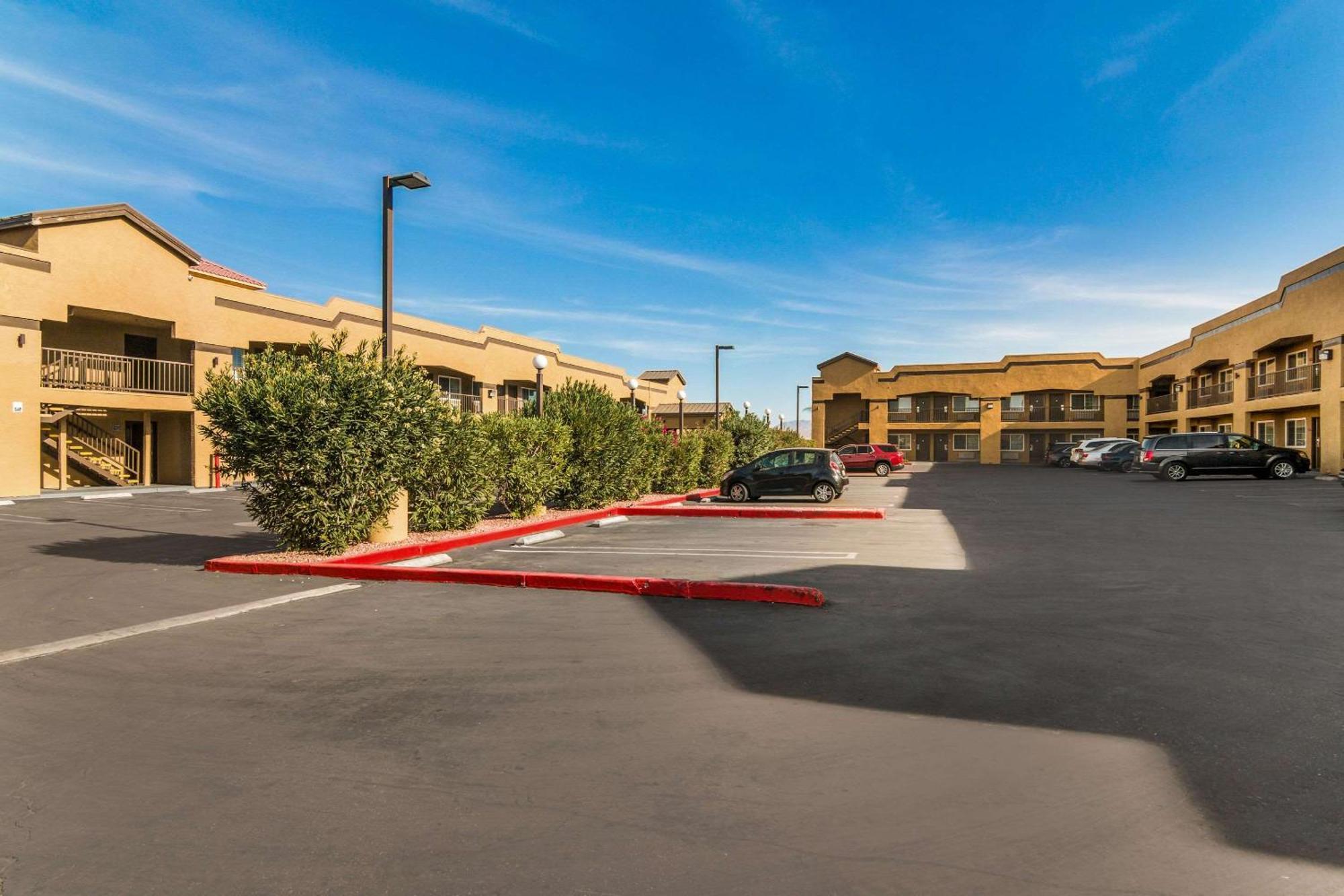 Econo Lodge Hesperia - Victorville I-15 Kültér fotó