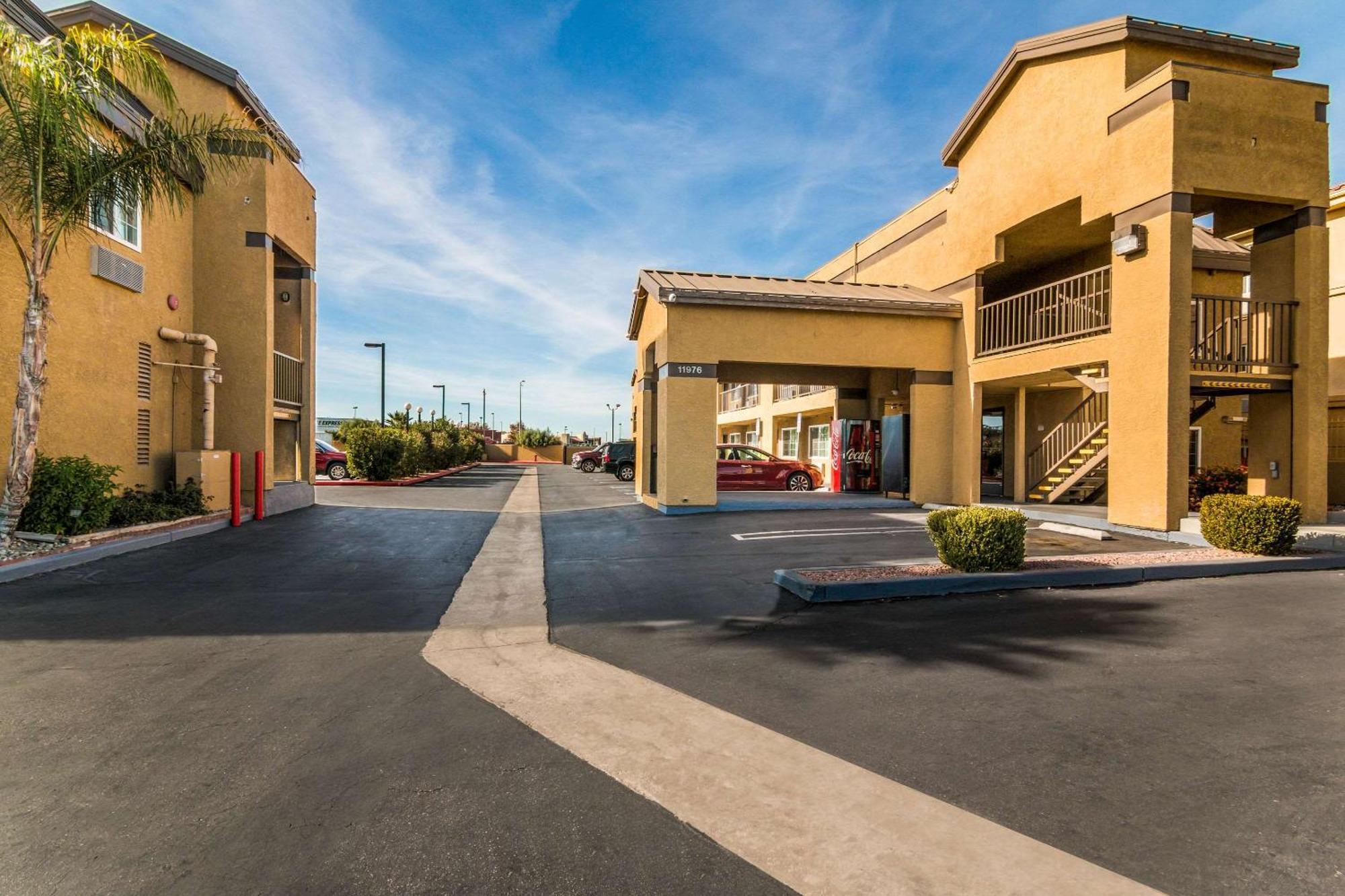 Econo Lodge Hesperia - Victorville I-15 Kültér fotó